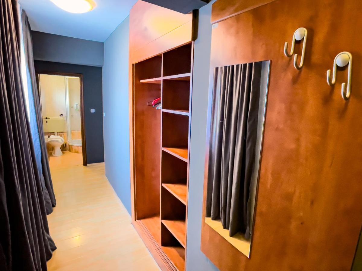 Grand - Premium Rooms & Apartments Selce Exterior photo