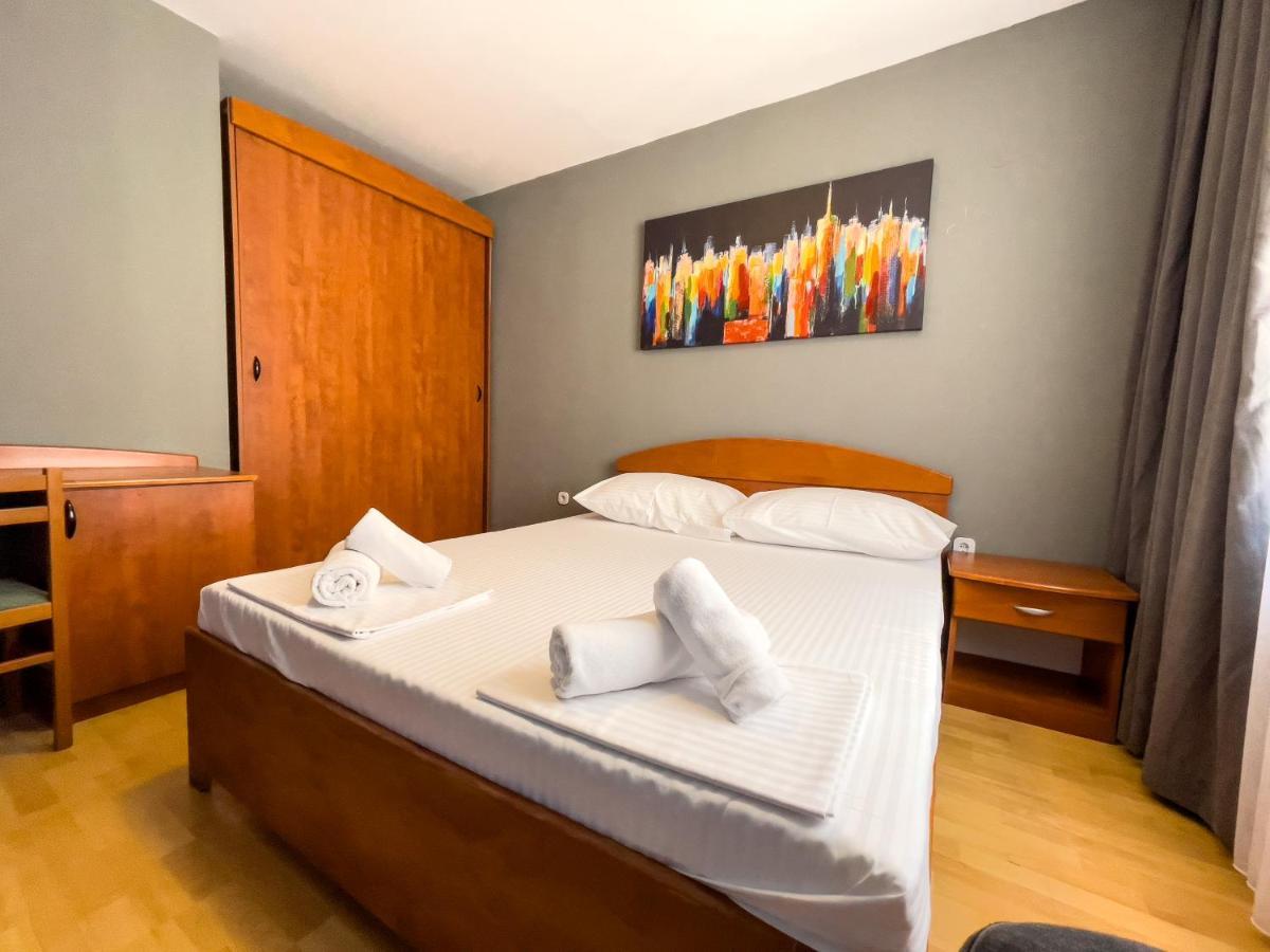 Grand - Premium Rooms & Apartments Selce Exterior photo