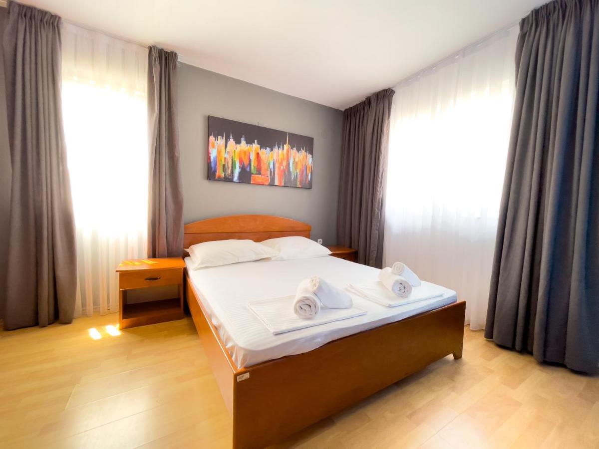 Grand - Premium Rooms & Apartments Selce Exterior photo